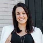 Ashley Ray, Signifyd growth account executive head shot 